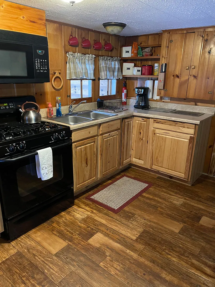 an image of a clean kitchen

